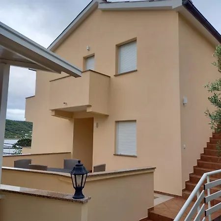Apartments Vili