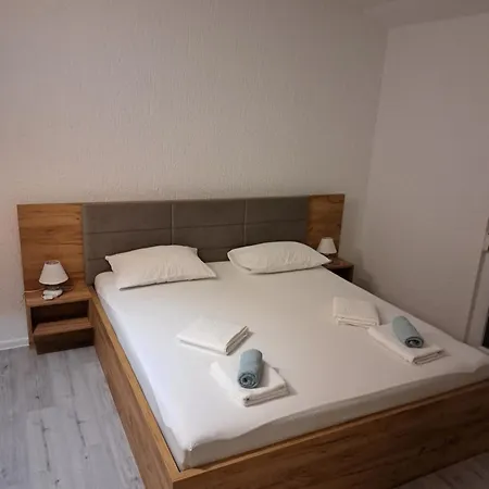 Apartments Vili Apartman Rab Town