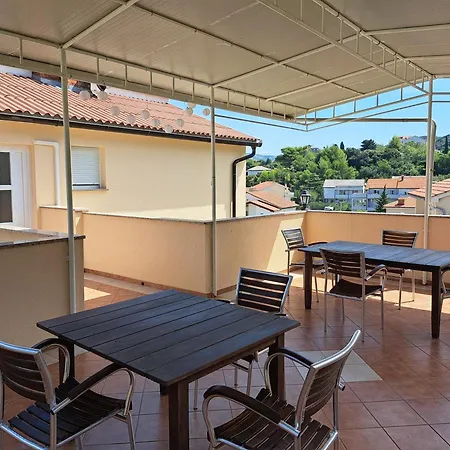 Apartments Vili Rab Town