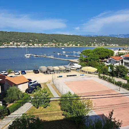 Apartman Apartments Vili *